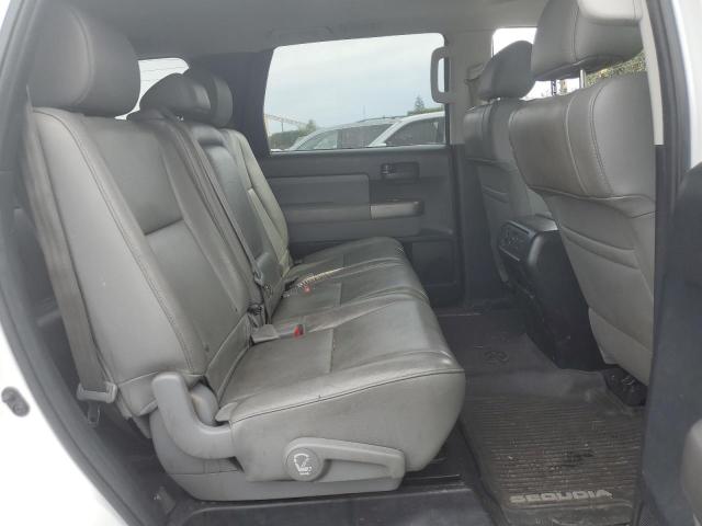 Photo 11 from auction – 2017 TOYOTA SEQUOIA SR with VIN 5TDBY5G19HS149397