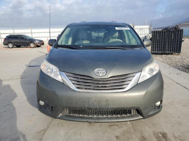 Photo 5 from auction – 2012 TOYOTA SIENNA XLE with VIN 5TDDK3DC6CS042191