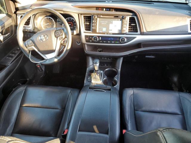 Photo 8 from auction – 2017 TOYOTA HIGHLANDER with VIN 5TDJZRFH9HS459483