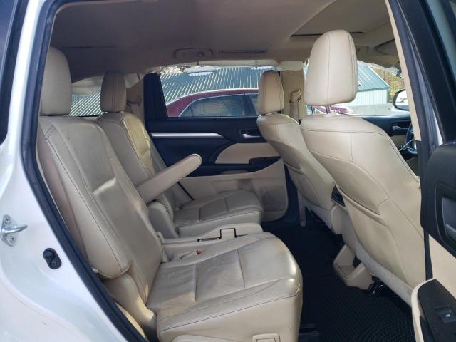 Photo 11 from auction – 2016 TOYOTA HIGHLANDER with VIN 5TDJKRFH3GS247939