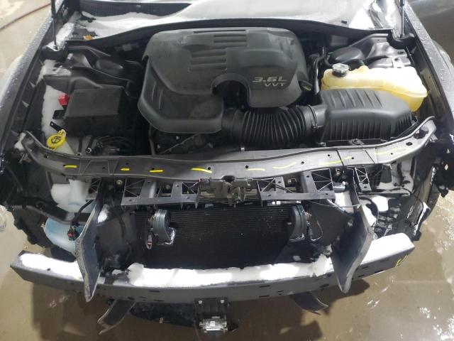 Photo 11 from auction – 2018 CHRYSLER 300 LIMITE with VIN 2C3CCAKG9JH268146