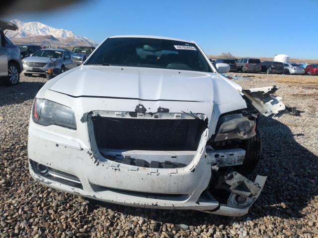 Photo 5 from auction – 2014 CHRYSLER 300 S with VIN 2C3CCABG1EH330371