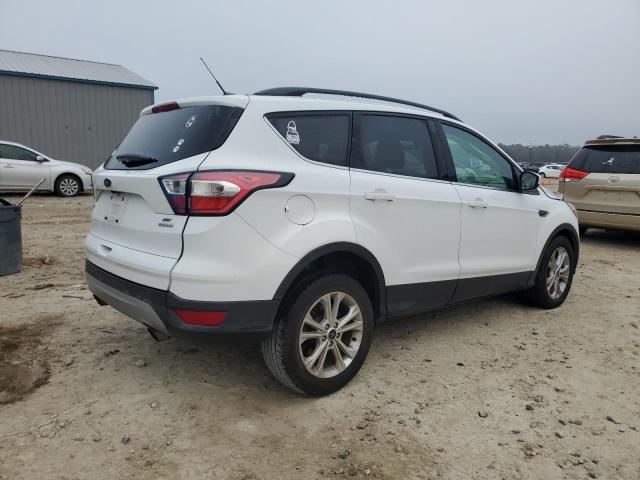 Photo 3 from auction – 2017 FORD ESCAPE SE with VIN 1FMCU0GD9HUE07888