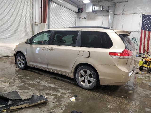 Photo 2 from auction – 2014 TOYOTA SIENNA LE with VIN 5TDKK3DC6ES412923