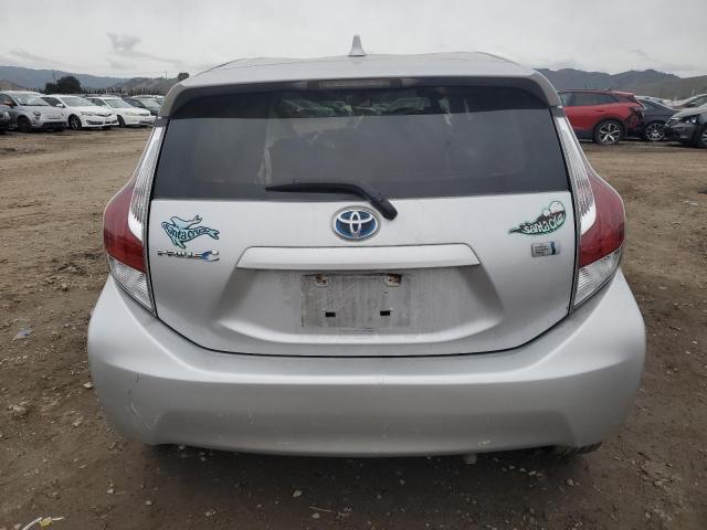 Photo 6 from auction – 2015 TOYOTA PRIUS C with VIN JTDKDTB39F1112384