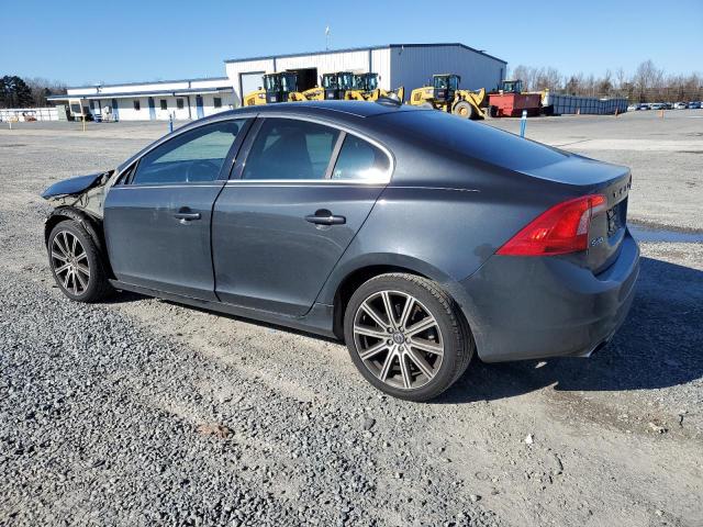 Photo 2 from auction – 2015 VOLVO S60 PLATIN with VIN YV140MFM4F2353223