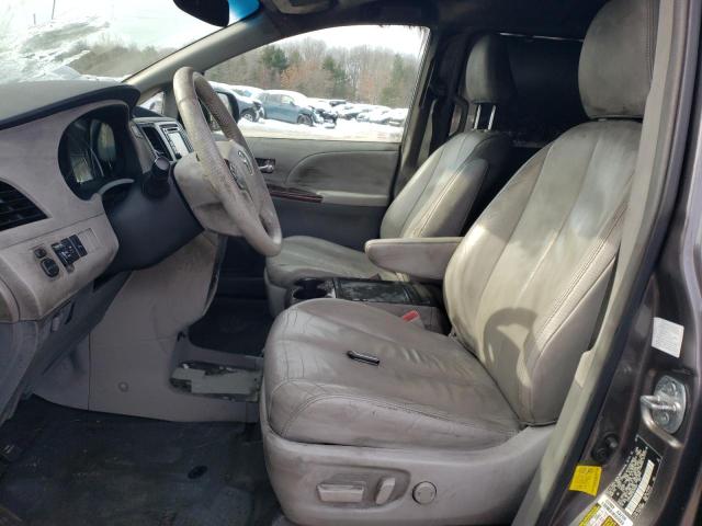 Photo 7 from auction – 2013 TOYOTA SIENNA XLE with VIN 5TDYK3DC6DS294283