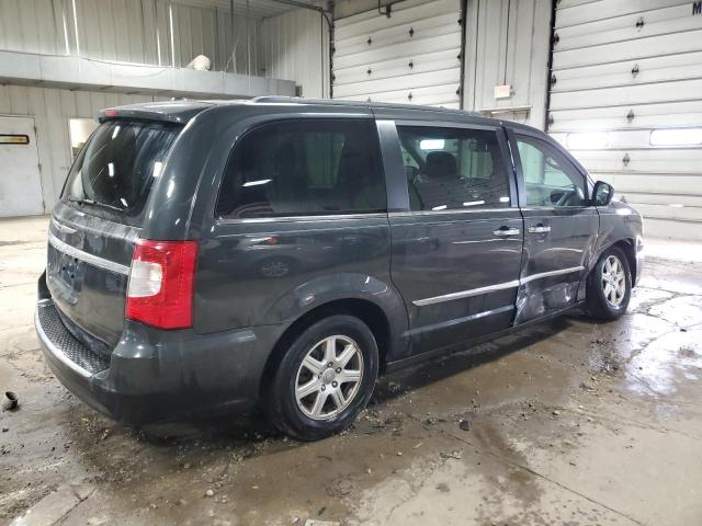 Photo 3 from auction – 2012 CHRYSLER TOWN & COU with VIN 2C4RC1BG5CR117730