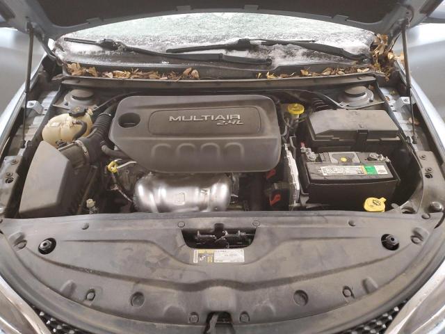 Photo 11 from auction – 2015 CHRYSLER 200 LIMITE with VIN 1C3CCCABXFN695819