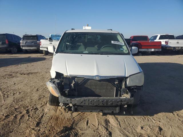 Photo 5 from auction – 2010 CHRYSLER TOWN & COU with VIN 2A4RR5D18AR132082