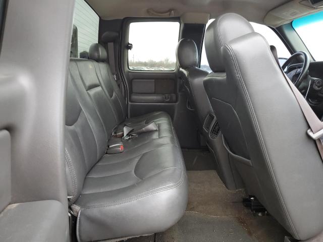 Photo 10 from auction – 2003 CHEVROLET SILVERADO with VIN 1GCHC29U13Z111314