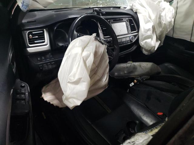 Photo 8 from auction – 2017 TOYOTA HIGHLANDER with VIN 5TDJZRFH5HS430708