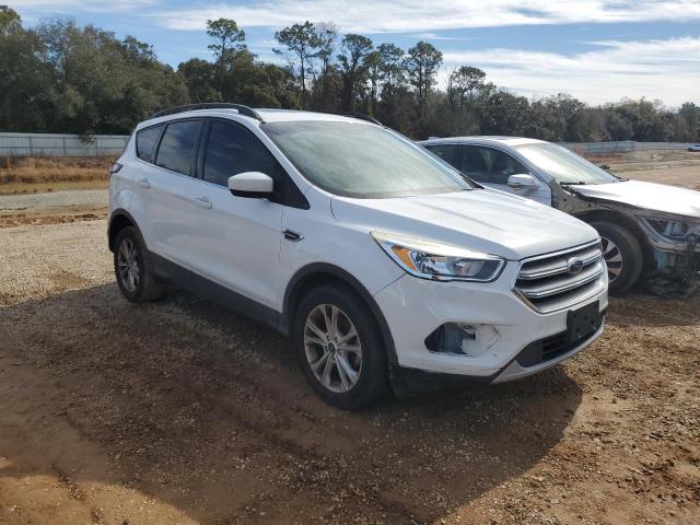 Photo 4 from auction – 2018 FORD ESCAPE SE with VIN 1FMCU0GD5JUC61639