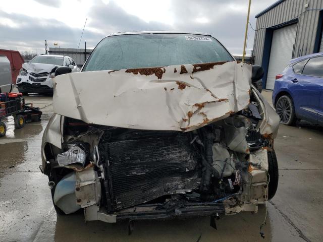 Photo 5 from auction – 2003 CHRYSLER TOWN & COU with VIN 2C8GP64L83R377623