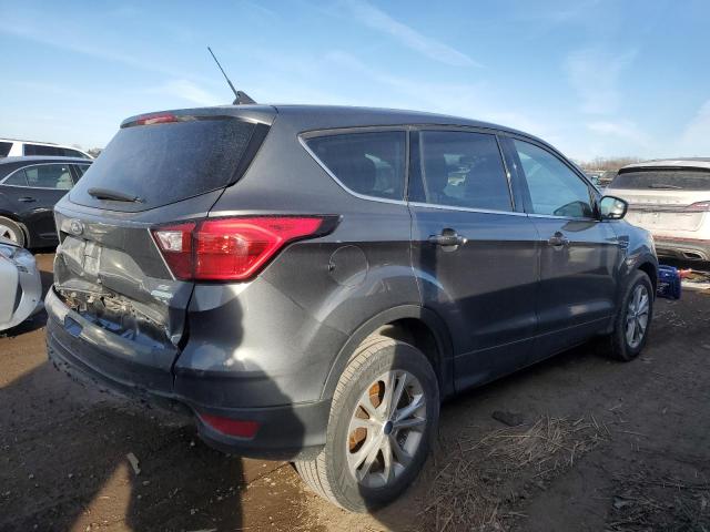 Photo 3 from auction – 2019 FORD ESCAPE SE with VIN 1FMCU0GD2KUA13575