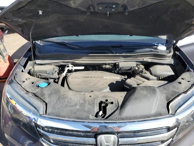 Photo 12 from auction – 2017 HONDA PILOT TOUR with VIN 5FNYF6H98HB016757