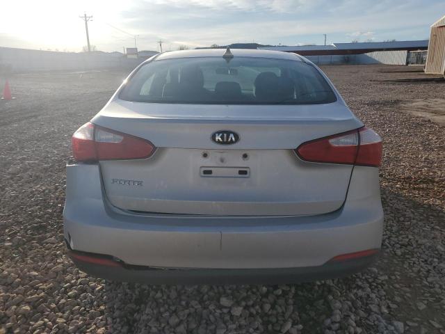 Photo 6 from auction – 2016 KIA FORTE LX with VIN KNAFK4A60G5555197