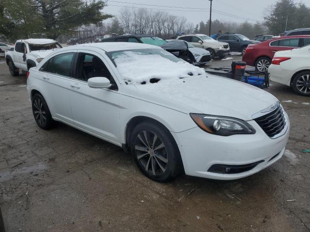 Foto 4 de la subasta – 2013 CHRYSLER 200 TOURIN con VIN 1C3CCBBB3DN688975