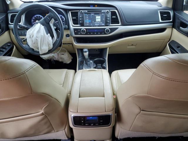 Photo 8 from auction – 2016 TOYOTA HIGHLANDER with VIN 5TDKKRFHXGS139340