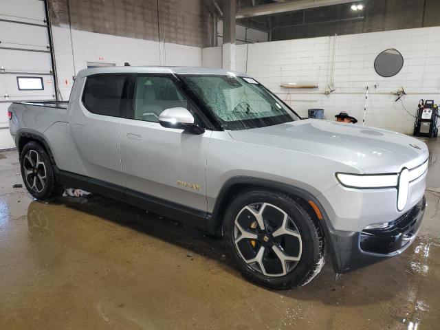 Photo 4 from auction – 2022 RIVIAN R1T LAUNCH with VIN 7FCTGAAL8NN003336