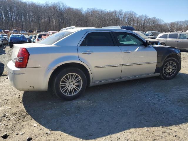 Photo 3 from auction – 2010 CHRYSLER 300 TOURIN with VIN 2C3CA5CV1AH326227