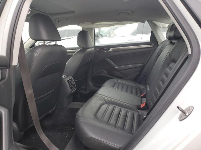 Photo 10 from auction – 2016 VOLKSWAGEN PASSAT SEL with VIN 1VWCT7A32GC054573