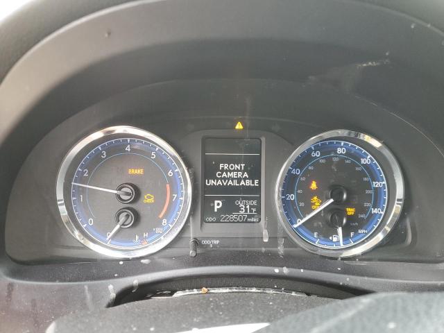 Photo 9 from auction – 2018 TOYOTA COROLLA L with VIN 5YFBURHEXJP824001