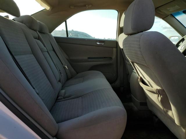 Photo 10 from auction – 2005 TOYOTA CAMRY LE with VIN 4T1BE32K95U558550