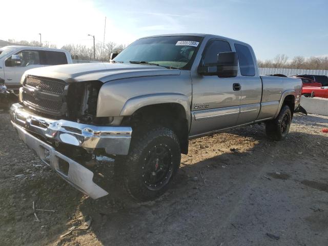 CHEVROLET SILVERADO 2003 with VIN 1GCHK29113E104458 - Photo from auction