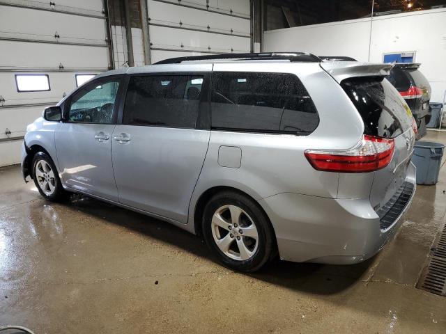 Photo 2 from auction – 2015 TOYOTA SIENNA LE with VIN 5TDKK3DC8FS618598