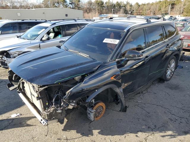 TOYOTA HIGHLANDER 2023 with VIN 5TDKDRBH3PS510063 - Photo from auction
