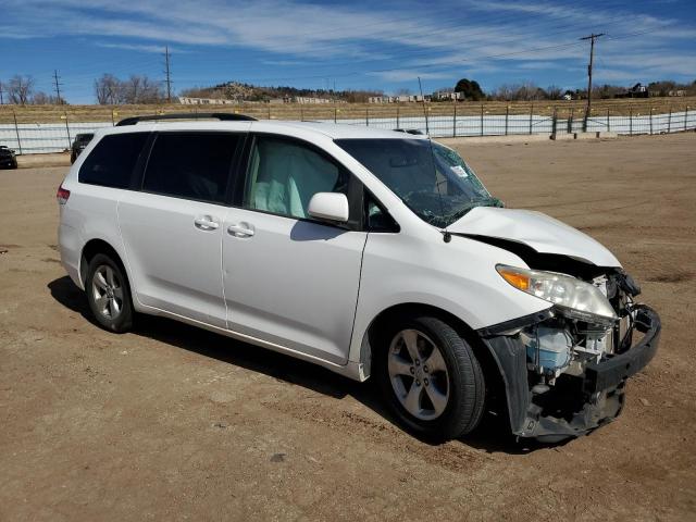 Photo 4 from auction – 2014 TOYOTA SIENNA LE with VIN 5TDKK3DC0ES466086