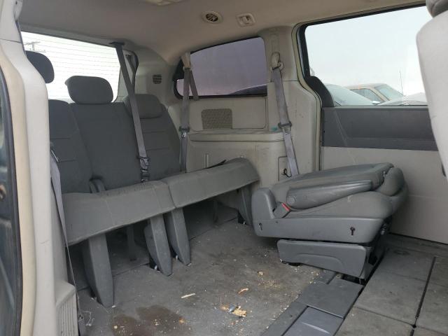 Photo 11 from auction – 2010 CHRYSLER TOWN & COU with VIN 2A4RR5D12AR233540