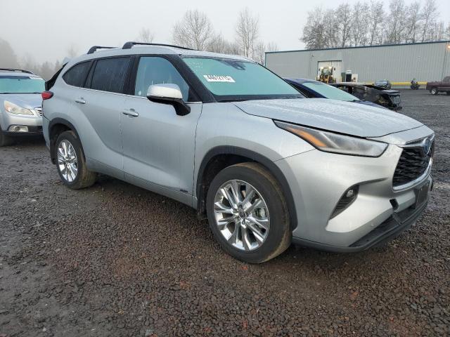 Photo 4 from auction – 2023 TOYOTA HIGHLANDER with VIN 5TDXBRCHXPS570545