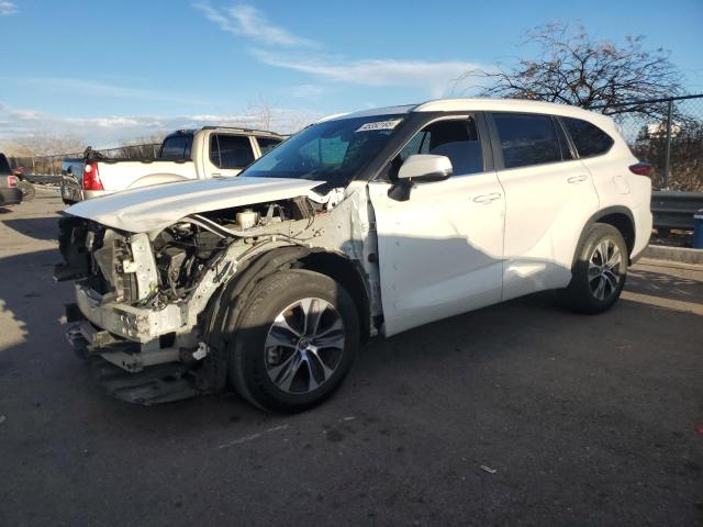 TOYOTA HIGHLANDER 2023 with VIN 5TDKDRAH0PS001078 - Photo from auction