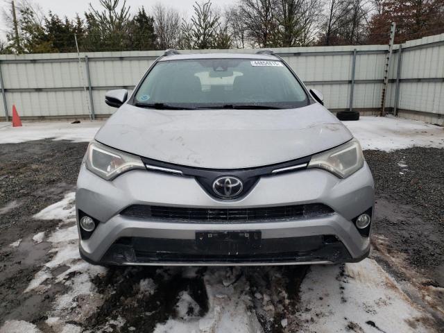 Photo 5 from auction – 2017 TOYOTA RAV4 XLE with VIN 2T3RFREV1HW547669