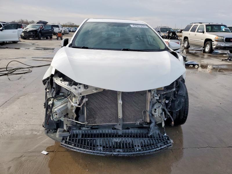 Снимка 5 от търг – 2014 TOYOTA COROLLA EC с VIN 5YFBPRHE5EP042573