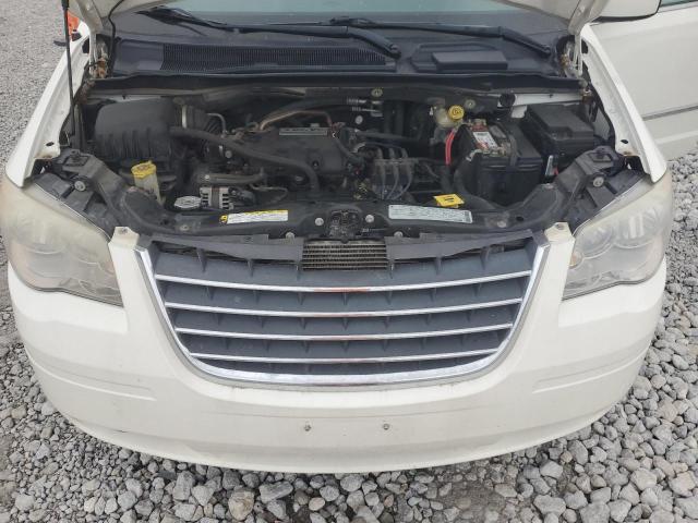 Photo 12 from auction – 2010 CHRYSLER TOWN & COU with VIN 2A4RR8D11AR387545