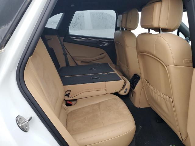 Photo 10 from auction – 2018 PORSCHE MACAN with VIN WP1AA2A59JLB10308
