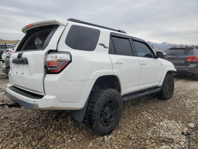 Photo 3 from auction – 2019 TOYOTA 4RUNNER SR with VIN JTEBU5JR7K5640053