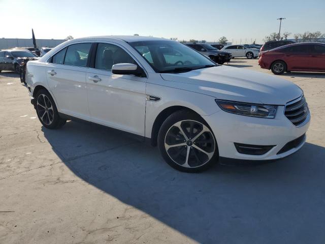 Photo 4 from auction – 2015 FORD TAURUS SEL with VIN 1FAHP2E82FG134930