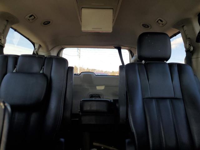 Photo 10 from auction – 2015 CHRYSLER TOWN & COU with VIN 2C4RC1BG3FR610441