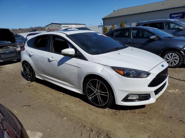 Photo 4 from auction – 2016 FORD FOCUS ST with VIN 1FADP3L92GL253585
