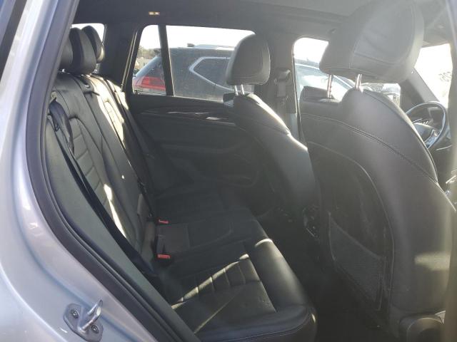 Photo 11 from auction – 2018 BMW X3 XDRIVE3 with VIN 5UXTR9C52JLD70477