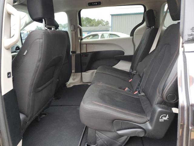 Photo 10 from auction – 2017 CHRYSLER PACIFICA T with VIN 2C4RC1DG1HR521693