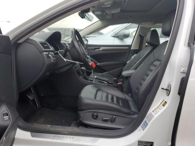 Photo 7 from auction – 2016 VOLKSWAGEN PASSAT SEL with VIN 1VWCT7A32GC054573