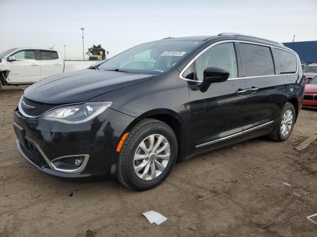 CHRYSLER PACIFICA T 2018 with VIN 2C4RC1EG9JR333606 - Photo from auction