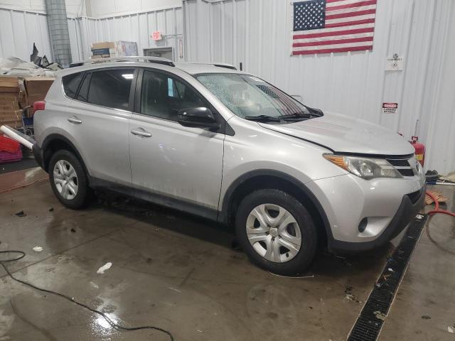 Photo 4 from auction – 2015 TOYOTA RAV4 LE with VIN JTMBFREV9FJ021464