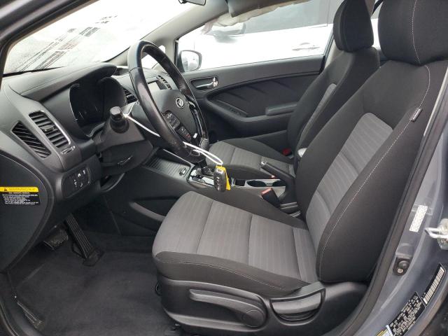 Photo 7 from auction – 2017 KIA FORTE LX with VIN 3KPFL4A72HE037882
