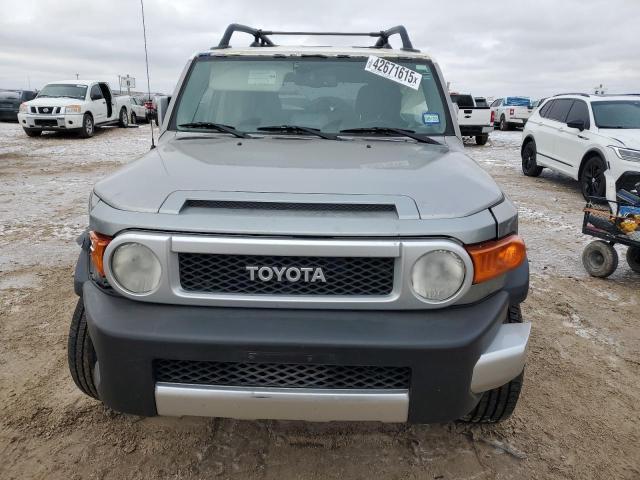 Photo 5 from auction – 2012 TOYOTA FJ CRUISER with VIN JTEBU4BF5CK137932